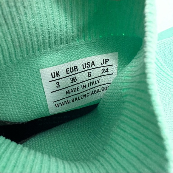 Balenciaga
Speed 2.0 LT Sneakers - Picture 4 of 6